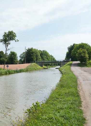 Vue d'ensemble du pont et du site. © Région Bourgogne-Franche-Comté, Inventaire du patrimoine