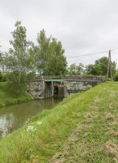 Vue d'ensemble du pont. © Région Bourgogne-Franche-Comté, Inventaire du patrimoine