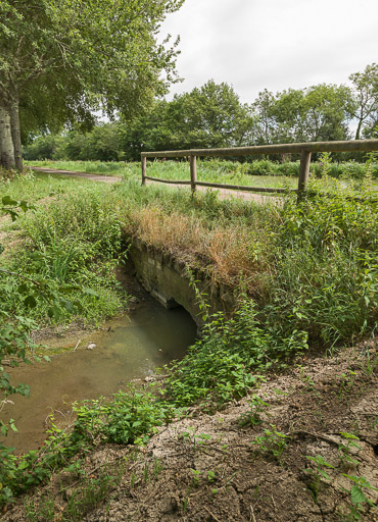 Vue de l'aqueduc. © Région Bourgogne-Franche-Comté, Inventaire du patrimoine
