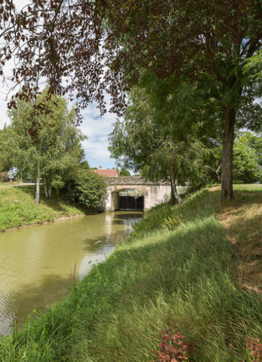 Vue du pont. © Région Bourgogne-Franche-Comté, Inventaire du patrimoine