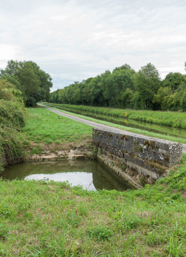 Vue de l'aqueduc. © Région Bourgogne-Franche-Comté, Inventaire du patrimoine
