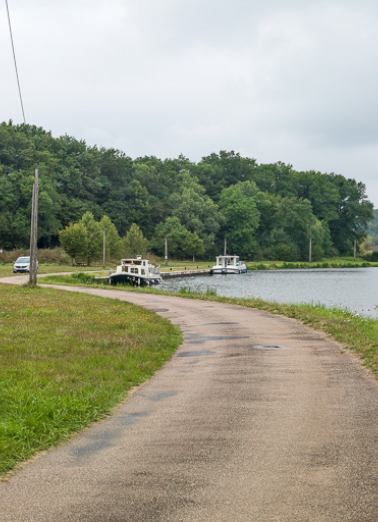 Vue du port. © Région Bourgogne-Franche-Comté, Inventaire du patrimoine