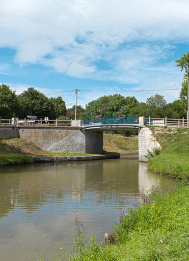 Vue d'ensemble du pont. © Région Bourgogne-Franche-Comté, Inventaire du patrimoine