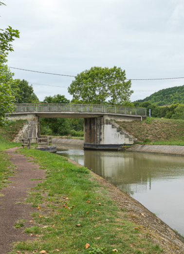 Vue d'ensemble du pont. © Région Bourgogne-Franche-Comté, Inventaire du patrimoine