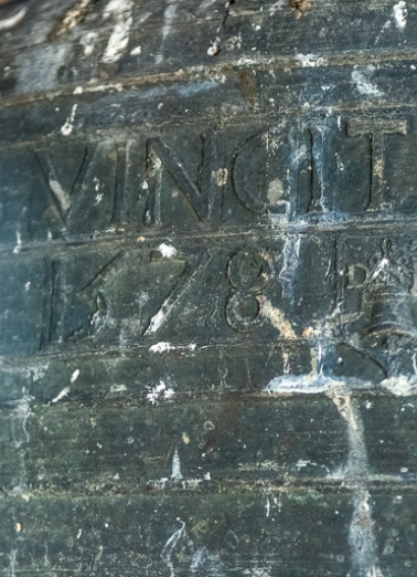 Détail des inscriptions. © Région Bourgogne-Franche-Comté, Inventaire du patrimoine