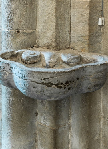 Vue d'ensemble du bénitier. © Région Bourgogne-Franche-Comté, Inventaire du patrimoine