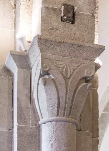 Détail d'un chapiteau de la nef. © Région Bourgogne-Franche-Comté, Inventaire du patrimoine