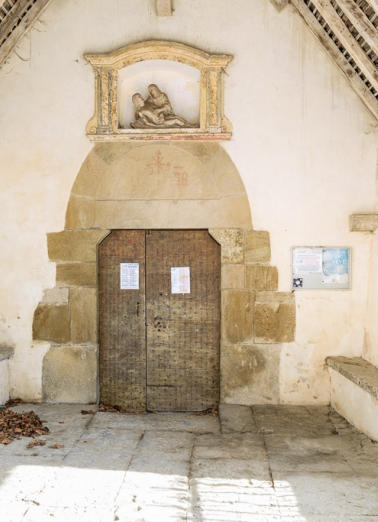 Vue d'ensemble avec la porte. © Région Bourgogne-Franche-Comté, Inventaire du patrimoine