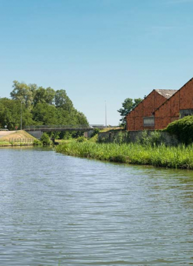 Vue générale du pont et du site. © Région Bourgogne-Franche-Comté, Inventaire du patrimoine