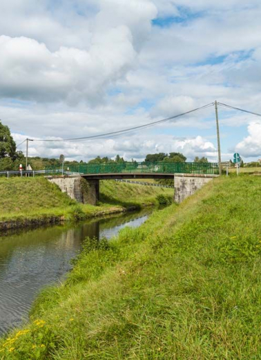 Vue d'ensemble du pont. © Région Bourgogne-Franche-Comté, Inventaire du patrimoine