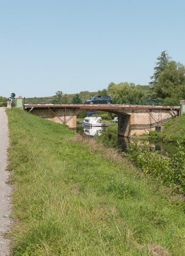 Vue du pont. © Région Bourgogne-Franche-Comté, Inventaire du patrimoine