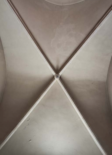 Chapelle nord : voûte et clef de voûte. © Région Bourgogne-Franche-Comté, Inventaire du patrimoine