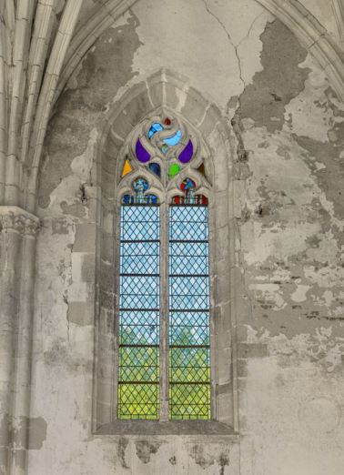 Intérieur de la chapelle : verrière. © Région Bourgogne-Franche-Comté, Inventaire du patrimoine