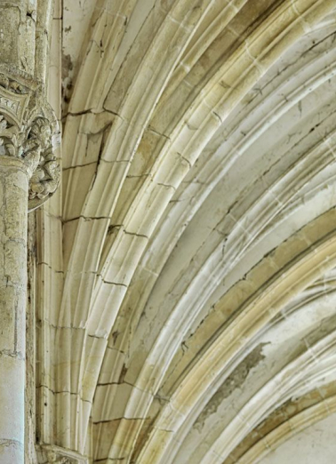 Chapiteau de la nef, entre les 3e et 4è travées. © Région Bourgogne-Franche-Comté, Inventaire du patrimoine