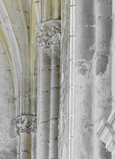 Chapiteau de la nef, entre la 1ère et la 2e travée. © Région Bourgogne-Franche-Comté, Inventaire du patrimoine