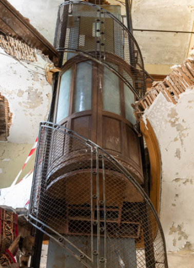 ascenseur © Région Bourgogne-Franche-Comté, Inventaire du patrimoine