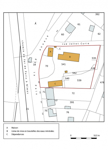 usine de mise en bouteilles des eaux minérales © Région Bourgogne-Franche-Comté, Inventaire du patrimoine usine de mise en bouteilles des eaux minérales © Région Bourgogne-Franche-Comté, Inventaire du patrimoine