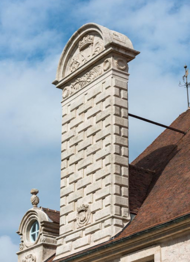 souche de cheminée © Région Bourgogne-Franche-Comté, Inventaire du patrimoine souche de cheminée © Région Bourgogne-Franche-Comté, Inventaire du patrimoine