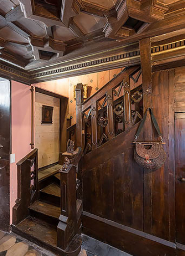 château escalier © Région Bourgogne-Franche-Comté, Inventaire du patrimoine  château escalier © Région Bourgogne-Franche-Comté, Inventaire du patrimoine