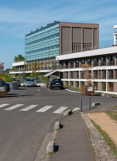 centre culturel gymnase bourse du travail © Région Bourgogne-Franche-Comté, Inventaire du patrimoine  centre culturel gymnase bourse du travail © Région Bourgogne-Franche-Comté, Inventaire du patrimoine