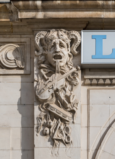 bas-relief mascaron © Région Bourgogne-Franche-Comté, Inventaire du patrimoine  bas-relief mascaron © Région Bourgogne-Franche-Comté, Inventaire du patrimoine
