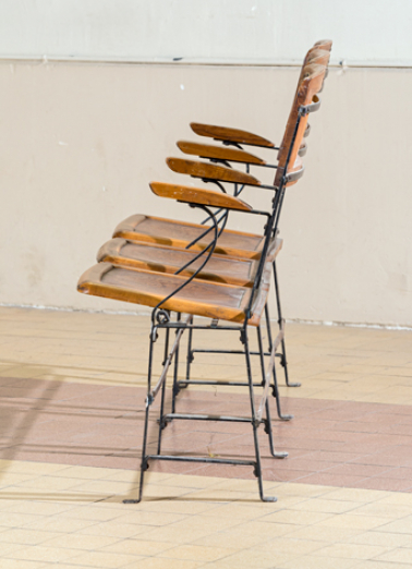 banc © Région Bourgogne-Franche-Comté, Inventaire du patrimoine  banc © Région Bourgogne-Franche-Comté, Inventaire du patrimoine