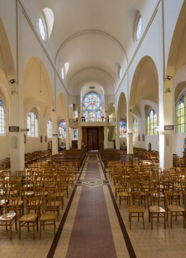 église verrière tribune nef © Région Bourgogne-Franche-Comté, Inventaire du patrimoine  église verrière tribune nef © Région Bourgogne-Franche-Comté, Inventaire du patrimoine