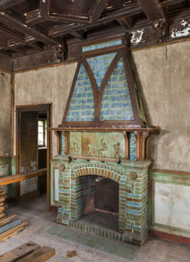 manteau de cheminée © Région Bourgogne-Franche-Comté, Inventaire du patrimoine  manteau de cheminée © Région Bourgogne-Franche-Comté, Inventaire du patrimoine