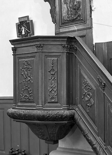 Détail de la cuve. © Région Bourgogne-Franche-Comté, Inventaire du patrimoine