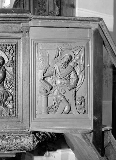 Détail de la cuve : panneau représentant saint Marc. © Région Bourgogne-Franche-Comté, Inventaire du patrimoine