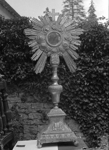 Ostensoir en cuivre repoussé doré, XIXe siècle : vue d'ensemble © Région Bourgogne-Franche-Comté, Inventaire du patrimoine