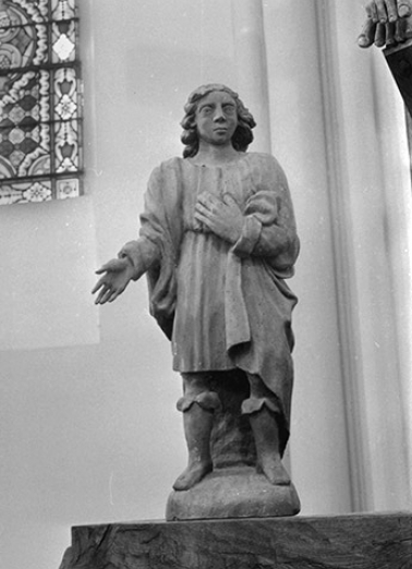 Statue de saint en bois, 17ème siècle : vue de face © Région Bourgogne-Franche-Comté, Inventaire du patrimoine