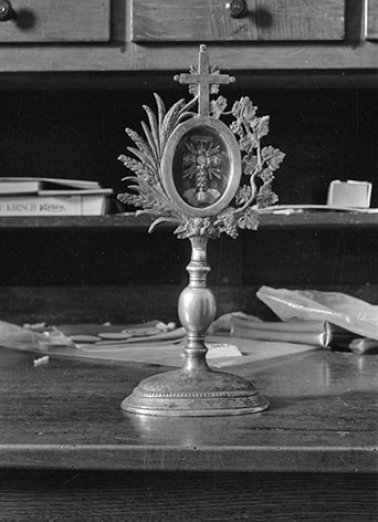 Reliquaire de saint Félix en cuivre, XIXe siècle : vue de face © Région Bourgogne-Franche-Comté, Inventaire du patrimoine