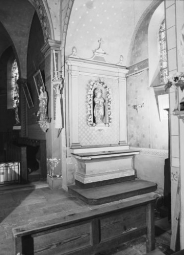 Vue de l'autel-retable latéral droit. © Région Bourgogne-Franche-Comté, Inventaire du patrimoine