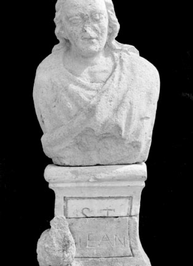 Saint Jean vu de face. © Région Bourgogne-Franche-Comté, Inventaire du patrimoine