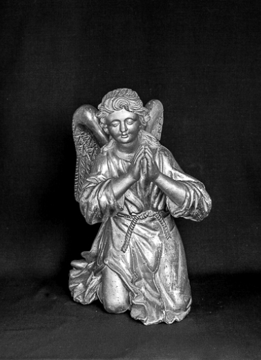 Ange gauche, vue de face. © Région Bourgogne-Franche-Comté, Inventaire du patrimoine