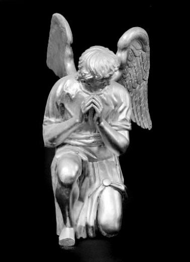 Ange droit vu de face. © Région Bourgogne-Franche-Comté, Inventaire du patrimoine