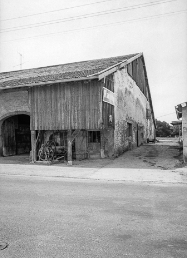 Partie gauche de la façade sur rue et façade postérieure. © Région Bourgogne-Franche-Comté, Inventaire du patrimoine