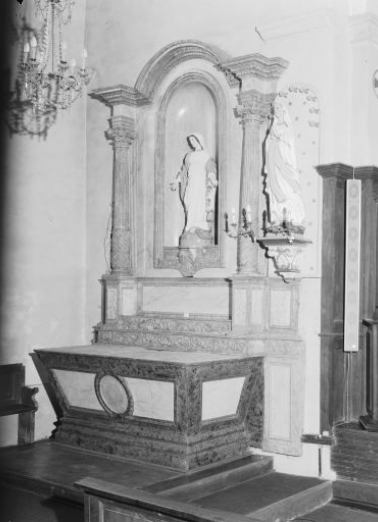 Vue d'ensemble de l'autel-retable latéral gauche. © Région Bourgogne-Franche-Comté, Inventaire du patrimoine