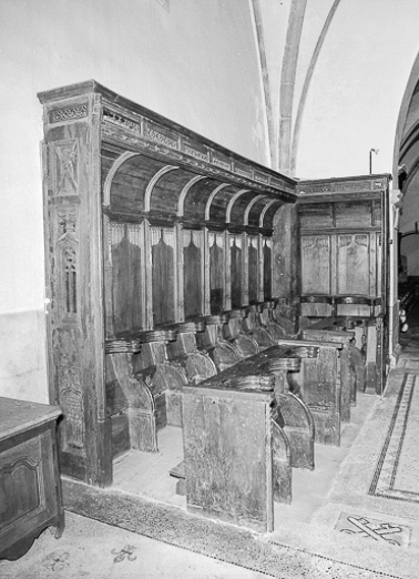 Stalles sud, vue générale de trois quarts. © Région Bourgogne-Franche-Comté, Inventaire du patrimoine