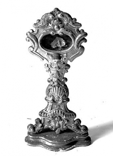 Vue d'ensemble d'un reliquaire-monstrance. © Région Bourgogne-Franche-Comté, Inventaire du patrimoine