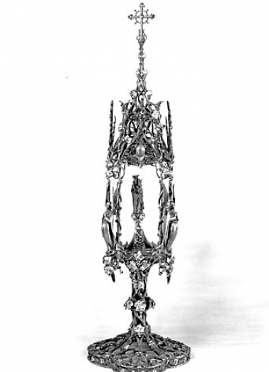 Vue d'ensemble avec la statuette de la Vierge couronnée. © Région Bourgogne-Franche-Comté, Inventaire du patrimoine