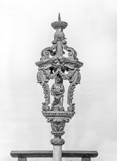 Porte-cierge de procession de la Vierge à l'Enfant, vue d'ensemble. © Région Bourgogne-Franche-Comté, Inventaire du patrimoine