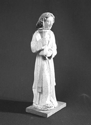 L'ange de droite, trois quarts droit. © Région Bourgogne-Franche-Comté, Inventaire du patrimoine