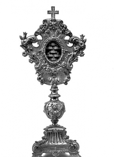 Vue de face d'un des quatre reliquaires. © Région Bourgogne-Franche-Comté, Inventaire du patrimoine