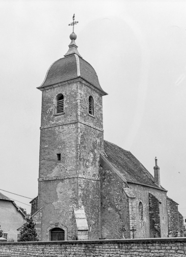 Façade antérieure et face latérale droite. © Région Bourgogne-Franche-Comté, Inventaire du patrimoine