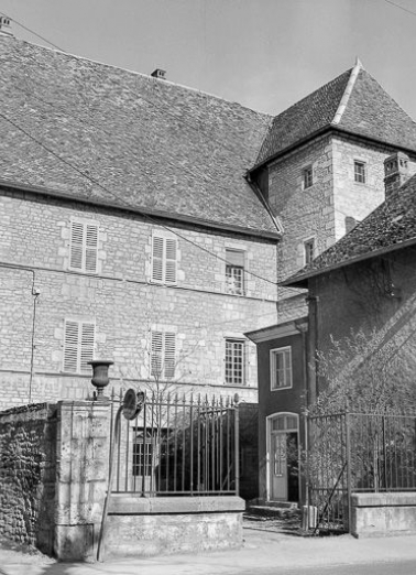 Façade antérieure. © Région Bourgogne-Franche-Comté, Inventaire du patrimoine Façade antérieure. © Région Bourgogne-Franche-Comté, Inventaire du patrimoine