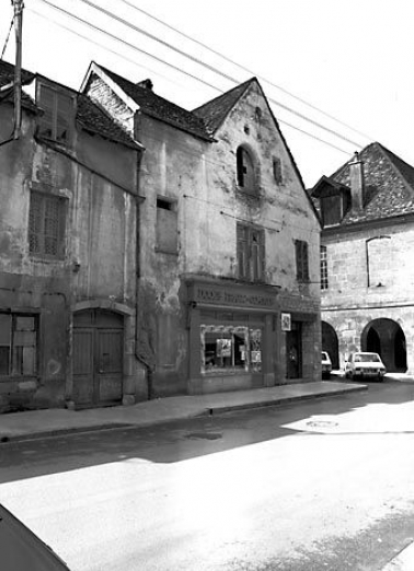 Façade antérieure. © Région Bourgogne-Franche-Comté, Inventaire du patrimoine Façade antérieure. © Région Bourgogne-Franche-Comté, Inventaire du patrimoine
