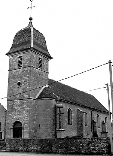 Façades antérieure et latérale droite. © Région Bourgogne-Franche-Comté, Inventaire du patrimoine
