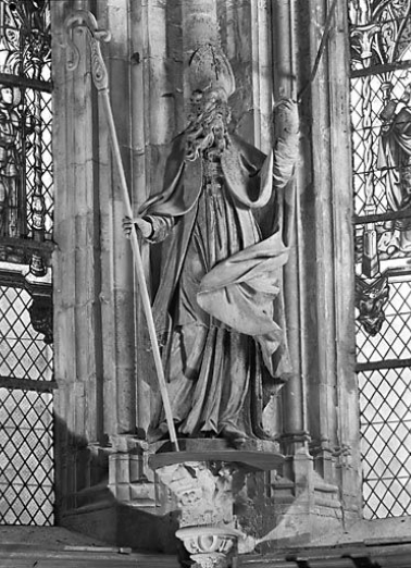 L'évêque vu de face. © Région Bourgogne-Franche-Comté, Inventaire du patrimoine